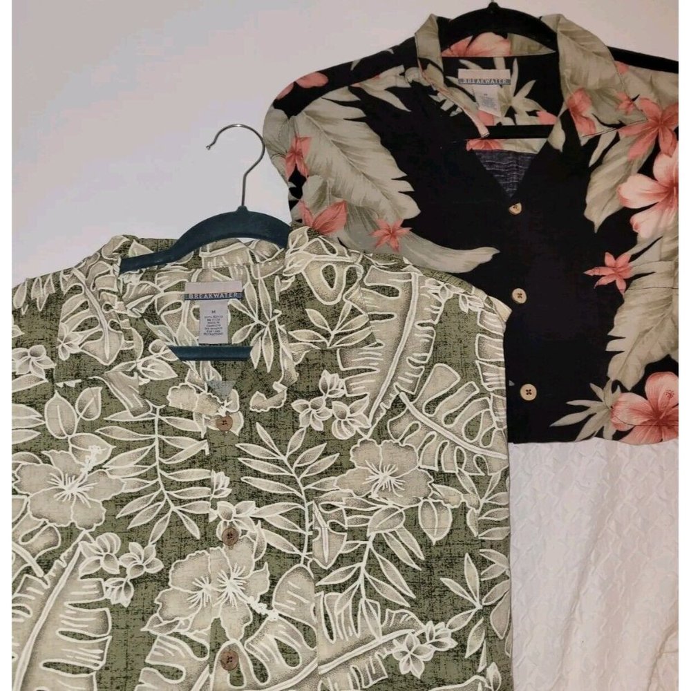 2 Hawaii Rayon Tropical Shirts Mens Size M Black, Olive Green Floral Breakwater